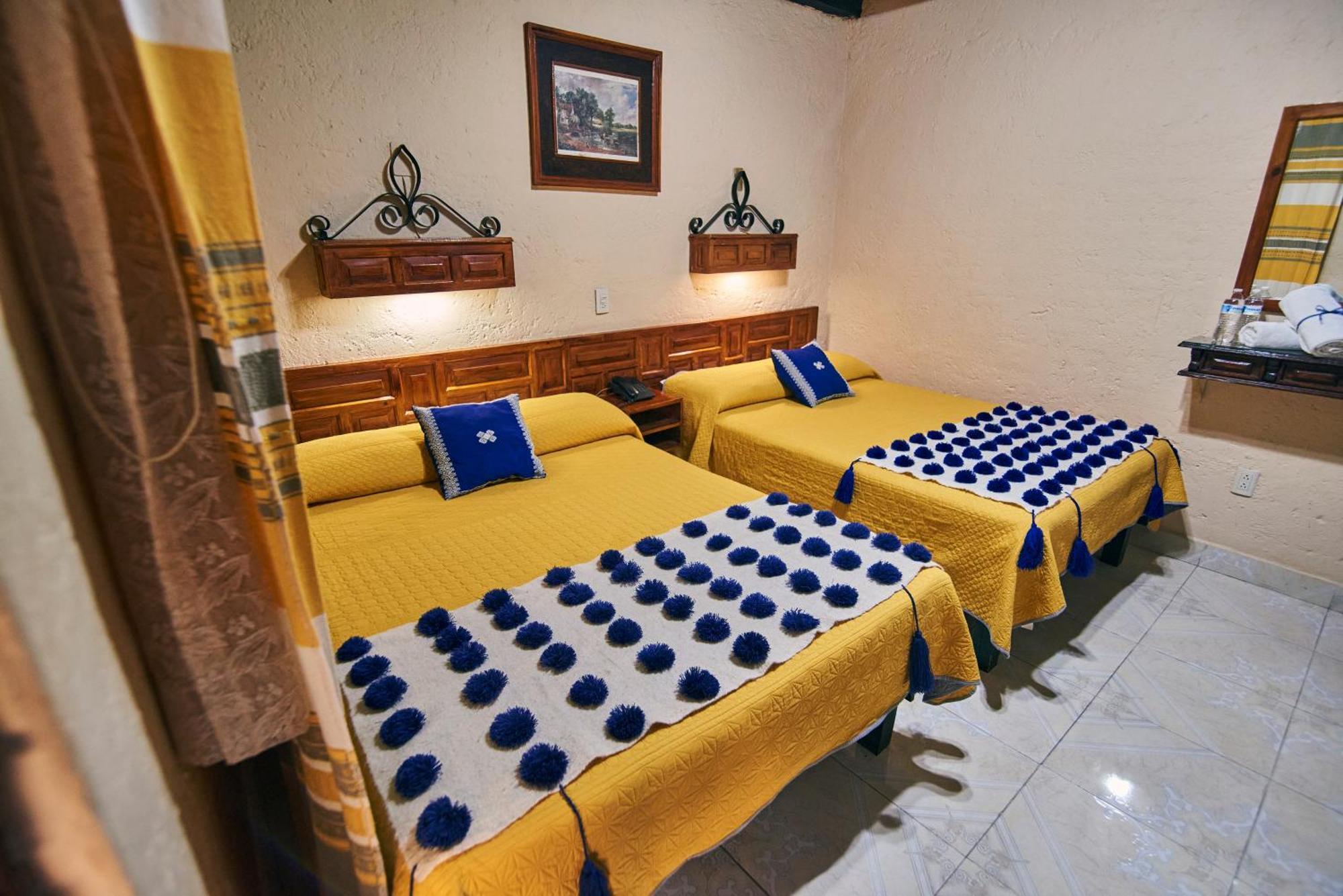Hotel Palacio De Moctezuma San Cristóbal de Las Casas エクステリア 写真